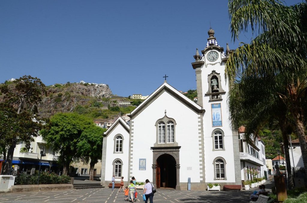 As Melhores Igrejas em Ribeira Brava 1 As Melhores Igrejas em Ribeira Brava – Conheça os Templos Mais Belos