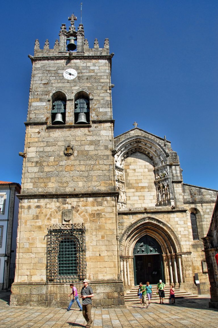 Igreja de Nossa Senhora da Oliveira - Colegiada de Guimarães